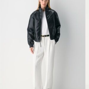 Aritzia
The Effortless Pant - Crepette